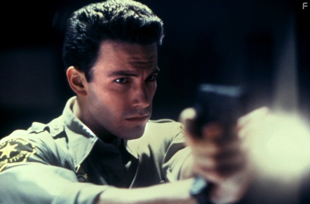 Ben Affleck in Фантомы (1998)