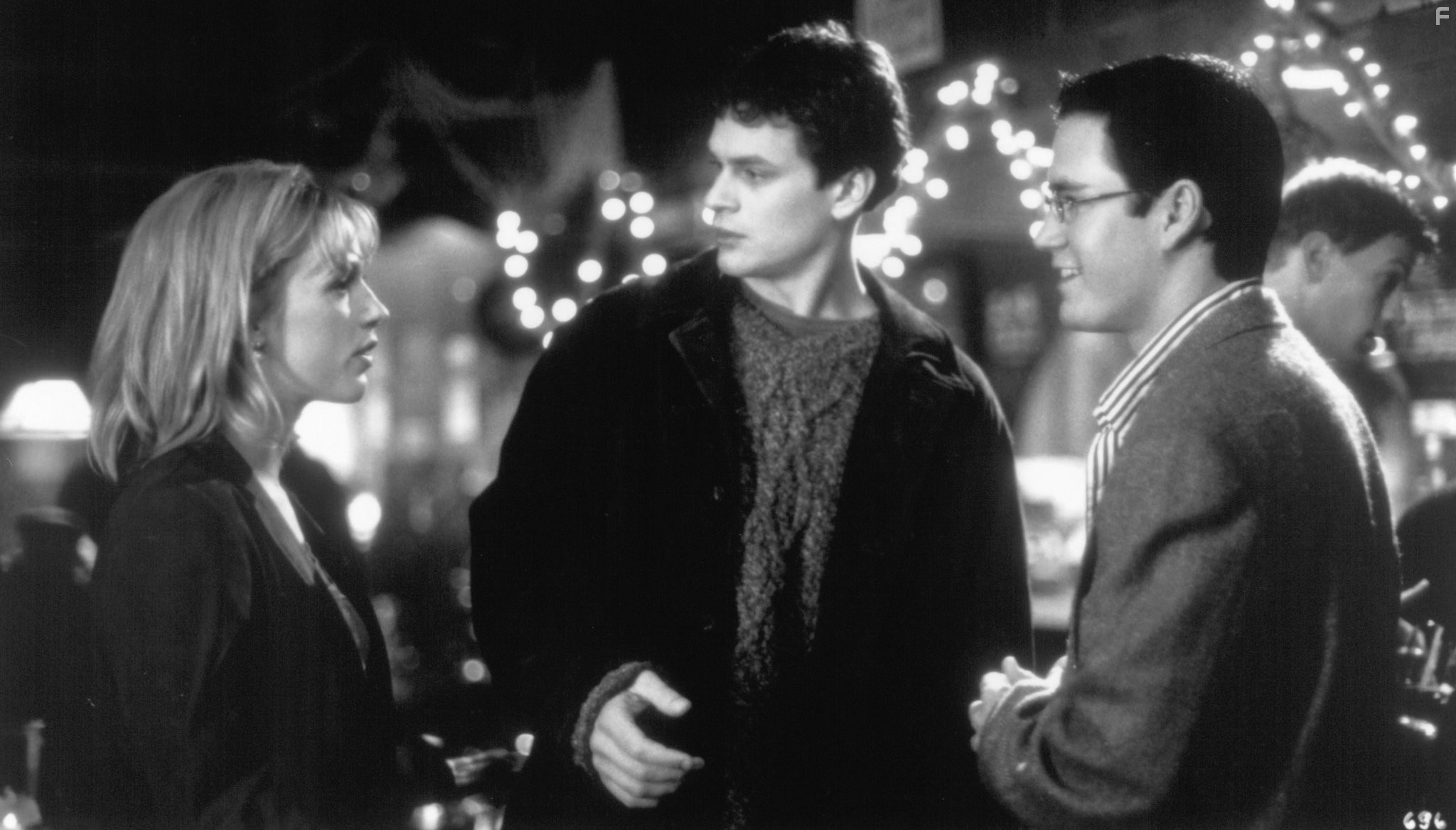 Mark-Paul Gosselaar, Poppy Montgomery, and Tom Everett Scott in Мертвец в колледже (1998)