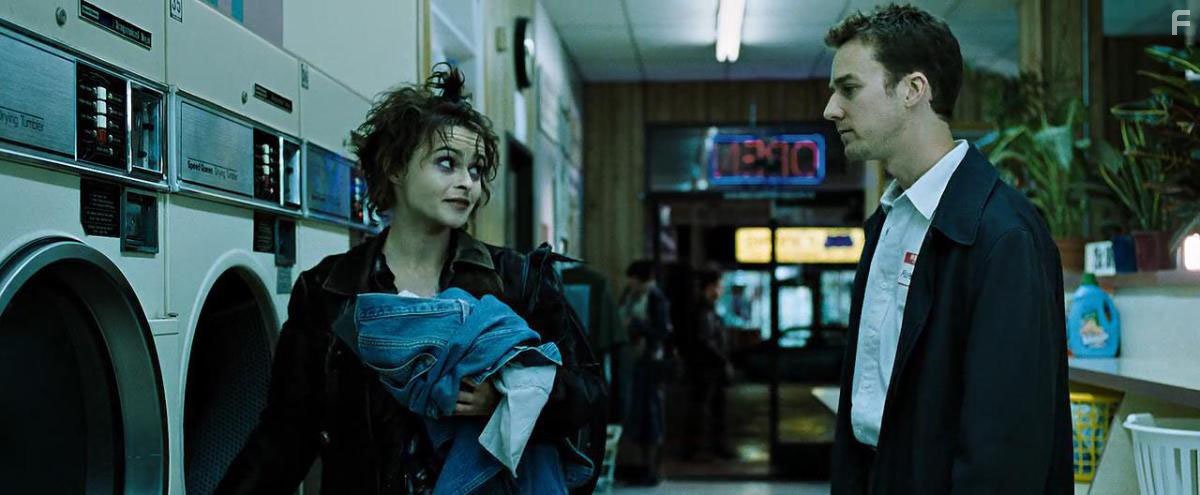 Helena Bonham Carter and Edward Norton in Бойцовский клуб (1999)