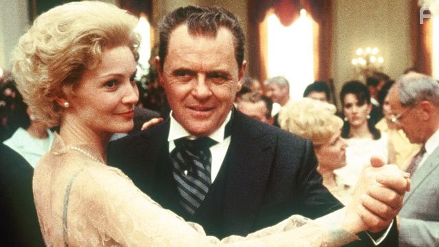 Anthony Hopkins and Joan Allen in Никсон (1995)