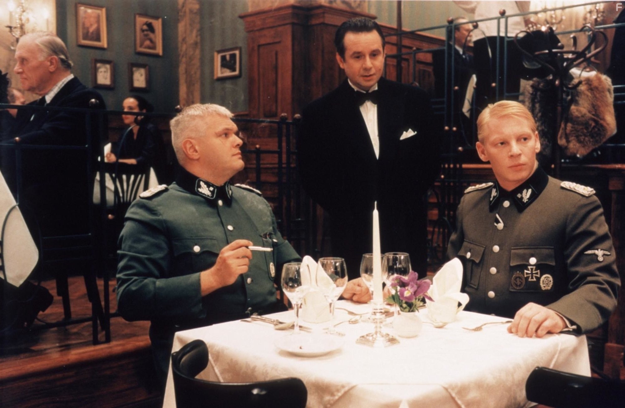 Мрачное воскресенье (1999)