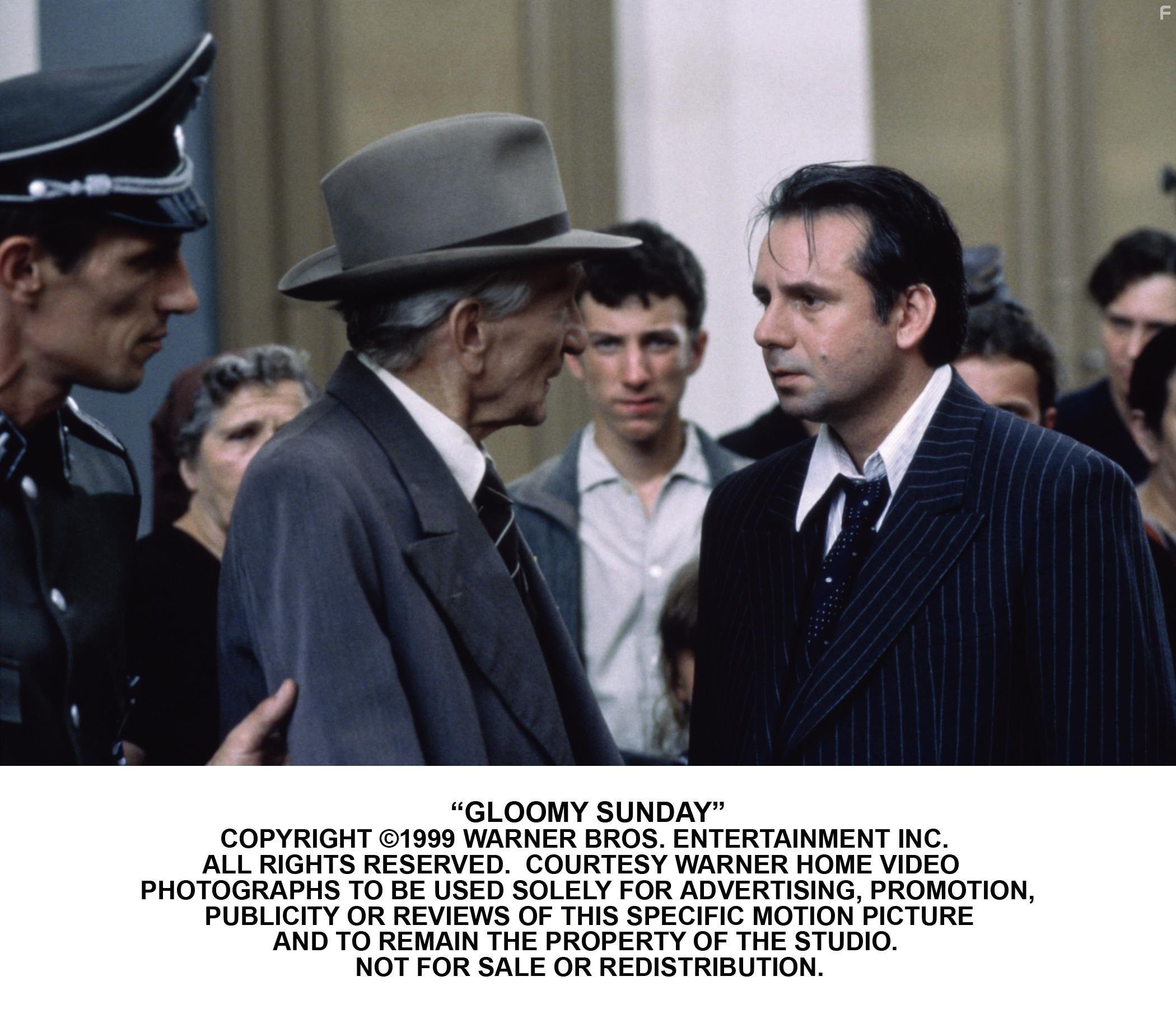 Мрачное воскресенье (1999)