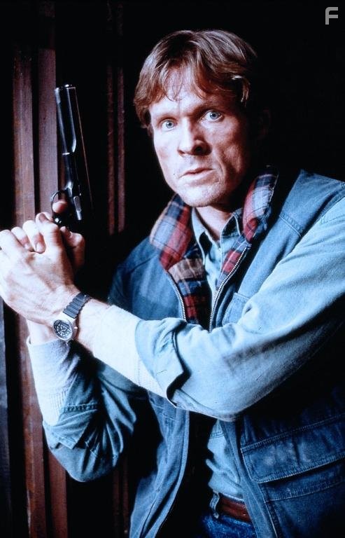 William Sadler in Нарушение территории (1992)
