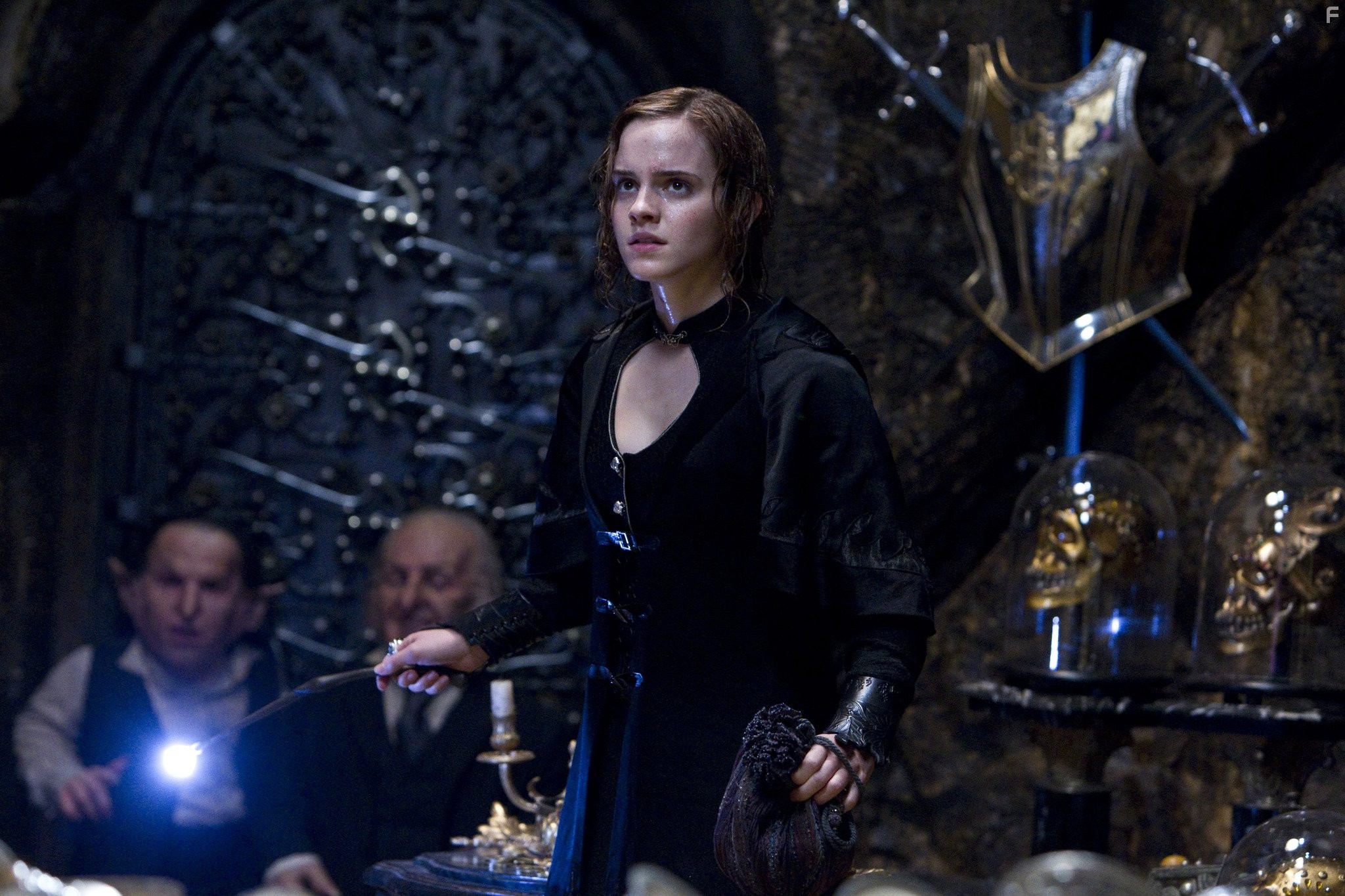 Emma Watson in Гарри Поттер и Дары смерти: Часть II (2011)