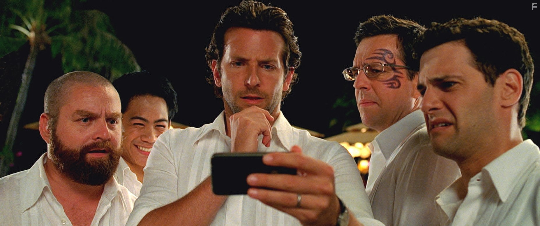 Justin Bartha, Bradley Cooper, Zach Galifianakis, and Ed Helms in Мальчишник 2: Из Вегаса в Бангкок (2011)