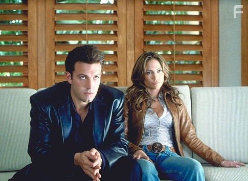 Jennifer Lopez and Ben Affleck in Джильи (2003)
