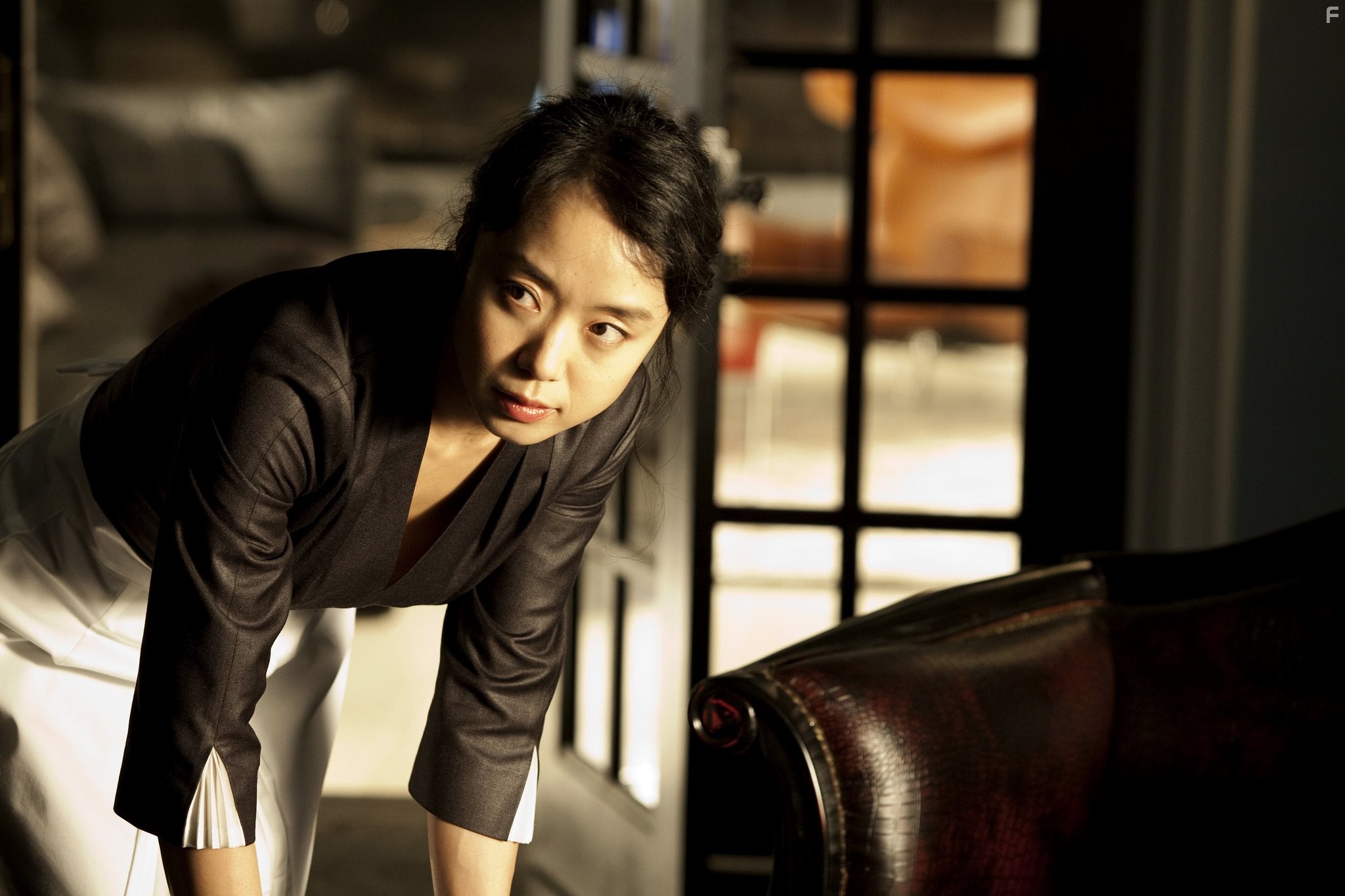 Do-yeon Jeon in Служанка (2010)