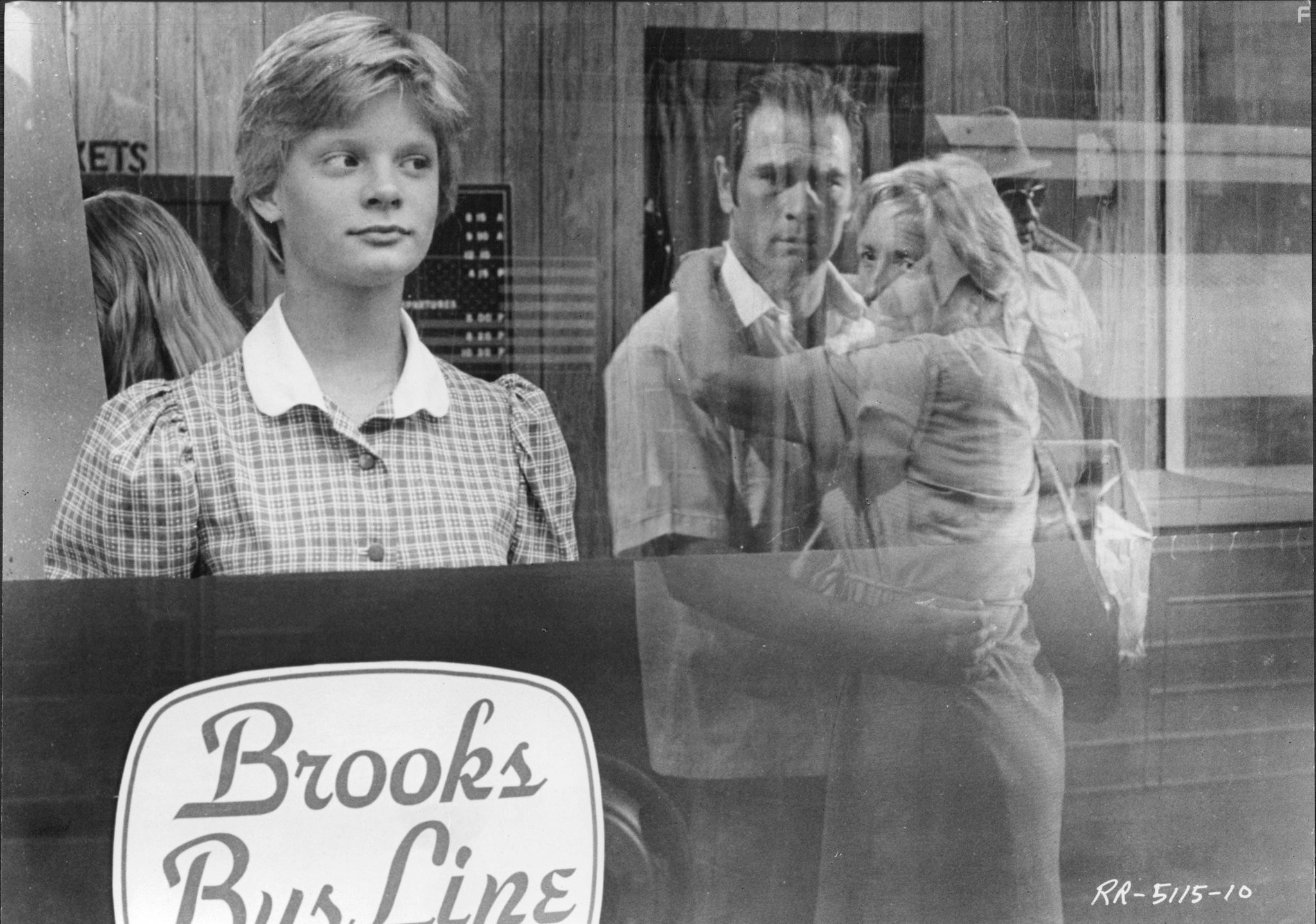 Tommy Lee Jones and Martha Plimpton in The River Rat (1984)