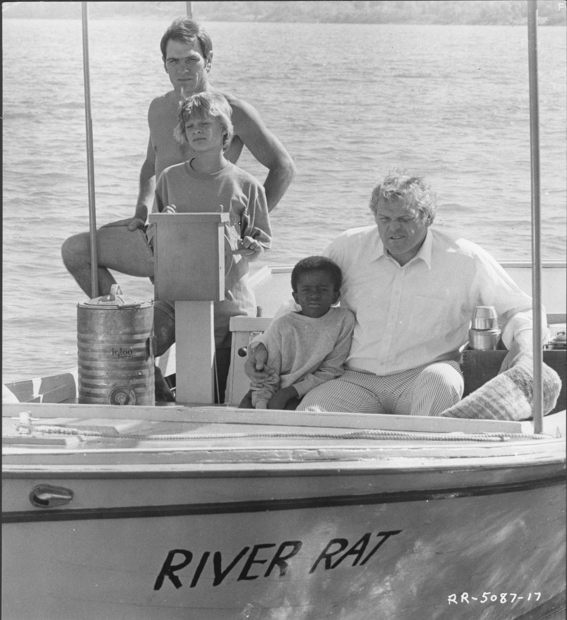 Tommy Lee Jones, Martha Plimpton, and Brian Dennehy in The River Rat (1984)