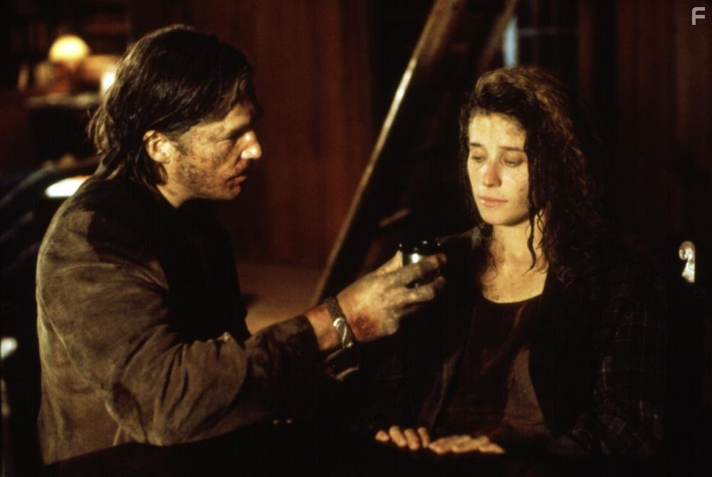 Jeff Bridges and Nancy Travis in Исчезновение (1993)