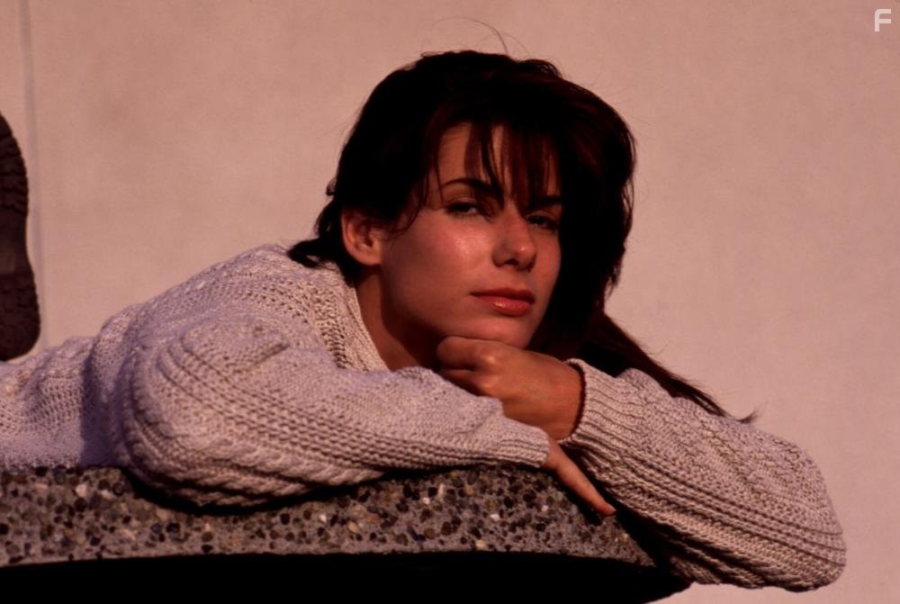 Sandra Bullock in Исчезновение (1993)