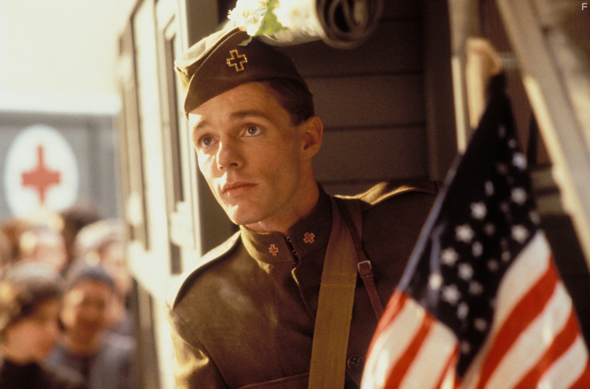 Mackenzie Astin in В любви и войне (1996)