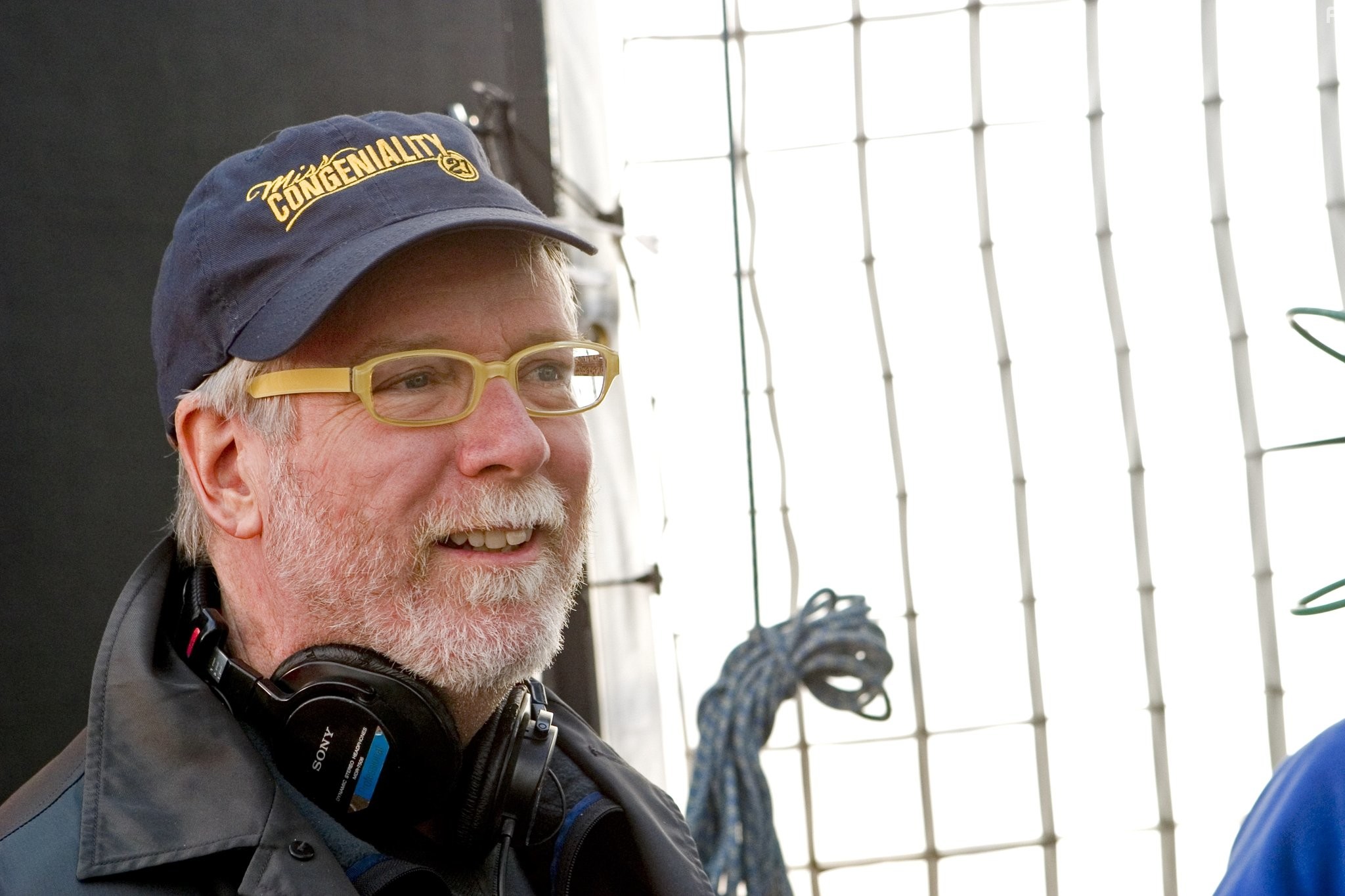 John Pasquin in Мисс Конгениальность 2: Прекрасна и опасна (2005)