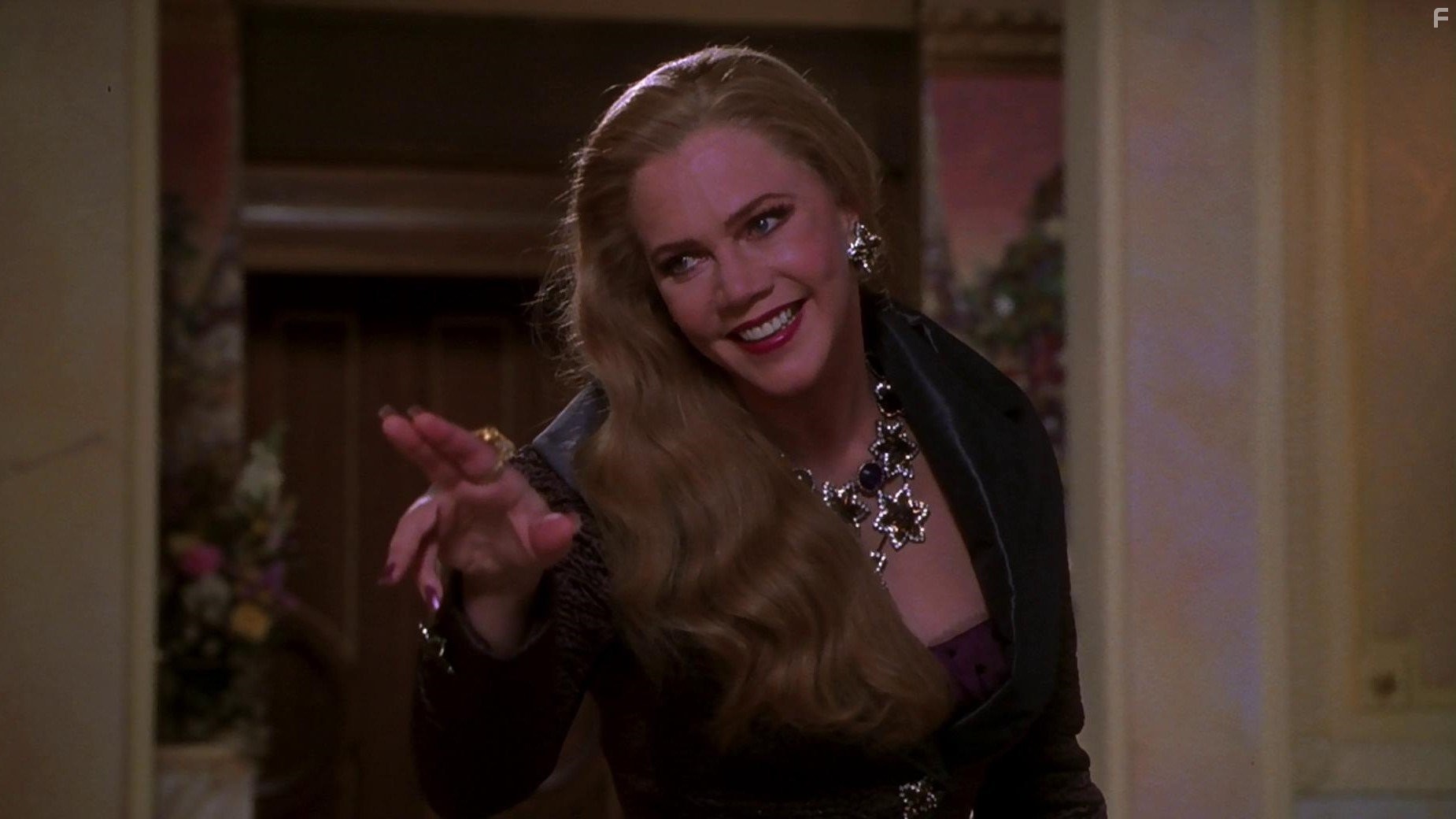 Kathleen Turner in Простое желание (1997)