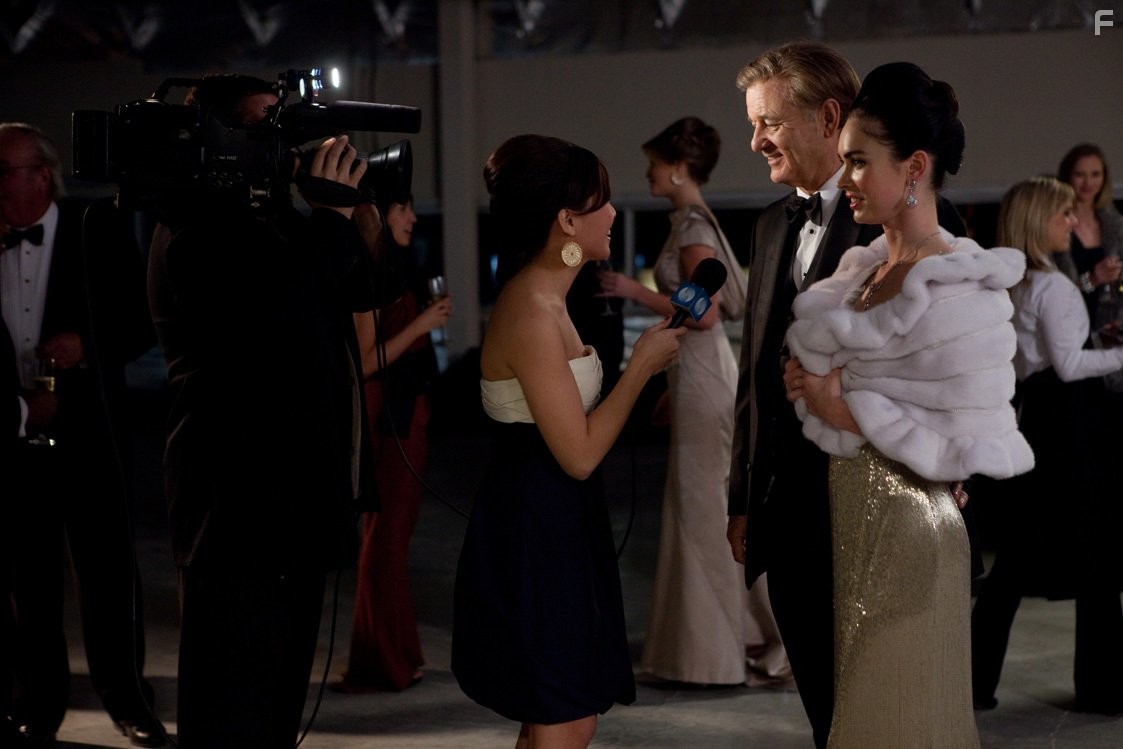 Bill Murray and Megan Fox in Игры страсти (2010)