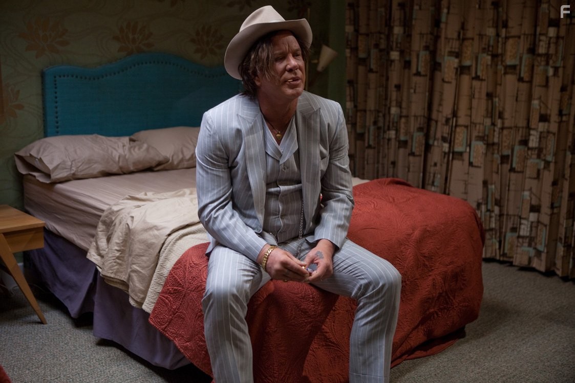 Mickey Rourke in Игры страсти (2010)