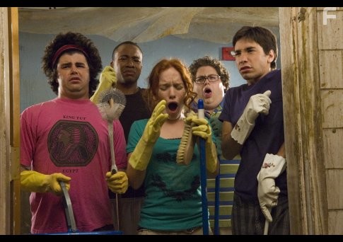 Justin Long, Maria Thayer, Columbus Short, Jonah Hill, and Adam Herschman in Нас приняли! (2006)
