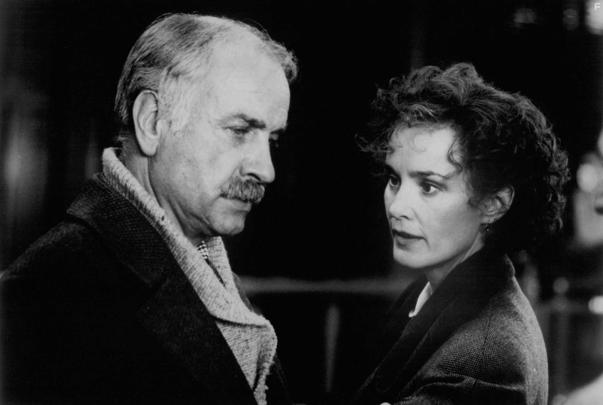 Armin Mueller-Stahl and Jessica Lange in Музыкальная шкатулка (1989)