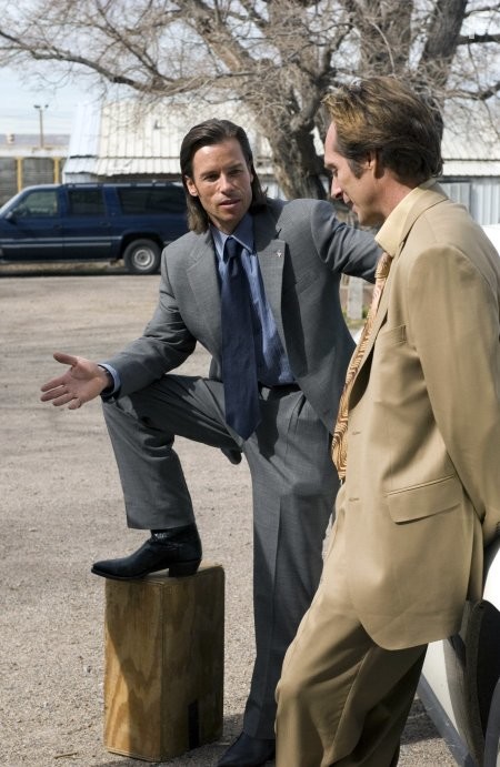 William Fichtner and Guy Pearce in До первого снега (2006)