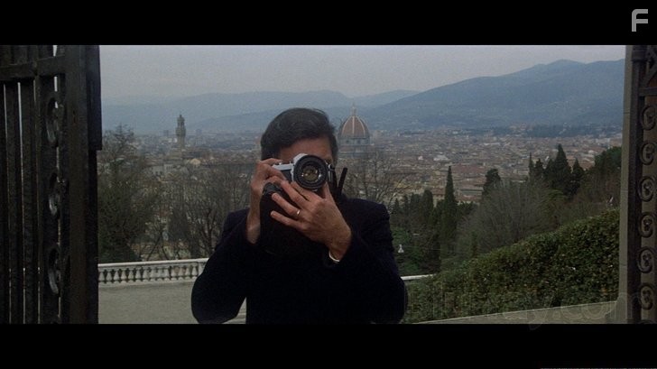 Cliff Robertson in Наваждение (1976)