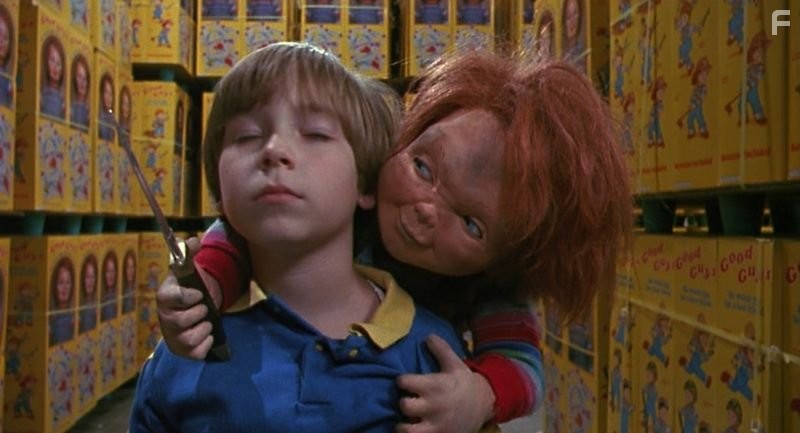 Brad Dourif and Alex Vincent in Детские игры 2 (1990)