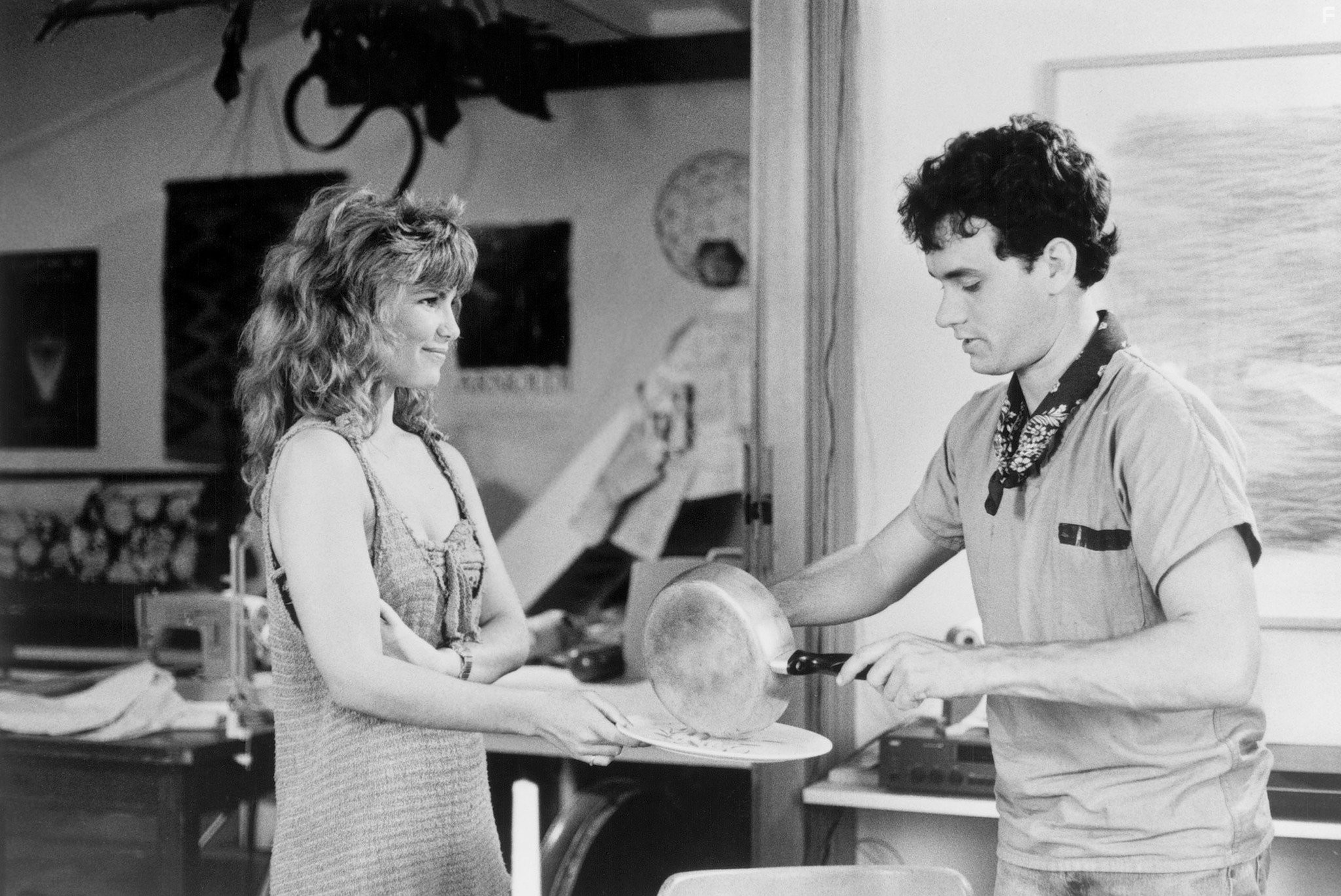 Tom Hanks and Tawny Kitaen in Мальчишник (1984)