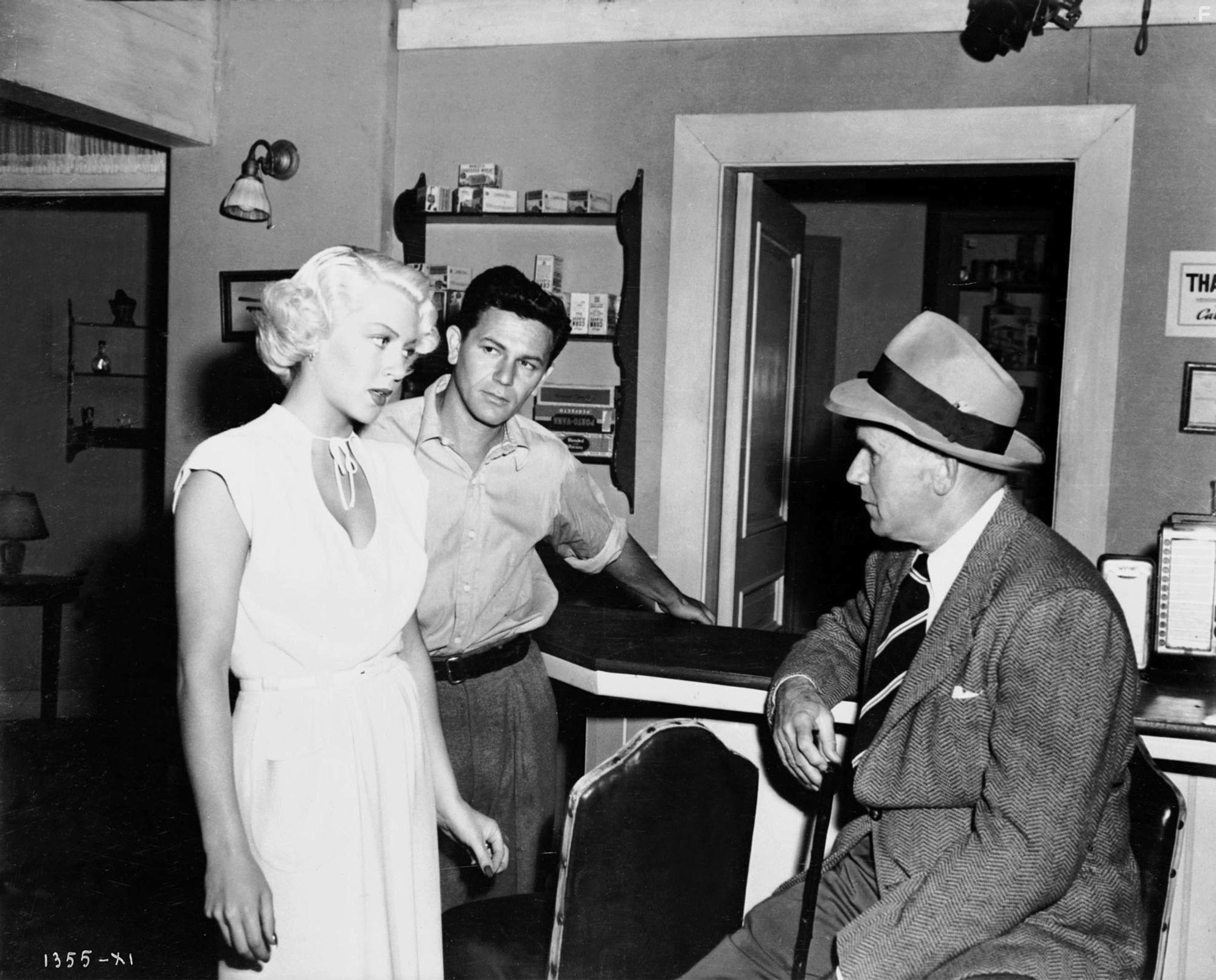 Lana Turner and John Garfield in Почтальон всегда звонит дважды (1946)