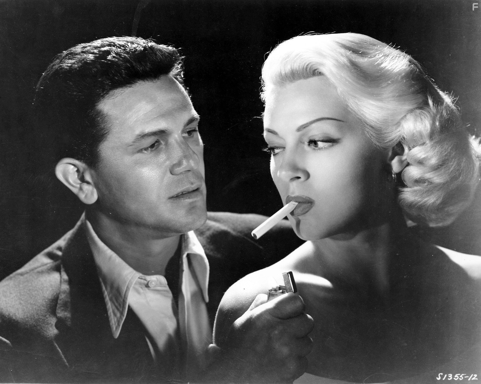 Lana Turner and John Garfield in Почтальон всегда звонит дважды (1946)