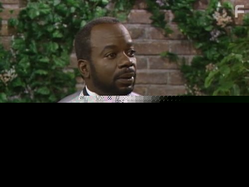 Joseph Marcell in Принц из Беверли-Хиллз (1990)