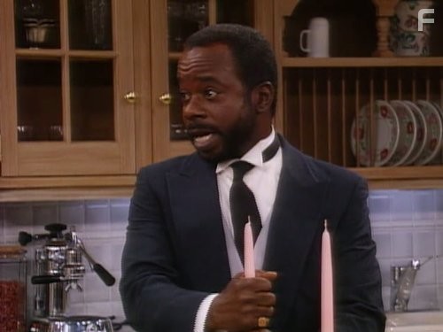 Joseph Marcell in Принц из Беверли-Хиллз (1990)