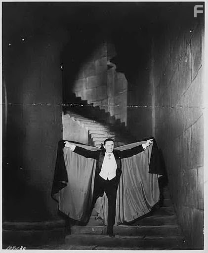 Bela Lugosi stars as Dracula