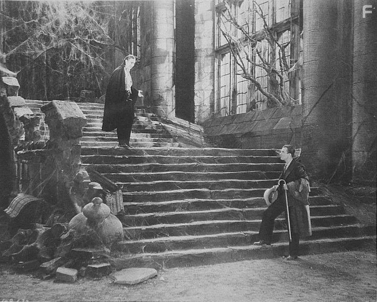 Bela Lugosi and Dwight Frye in Дракула (1931)