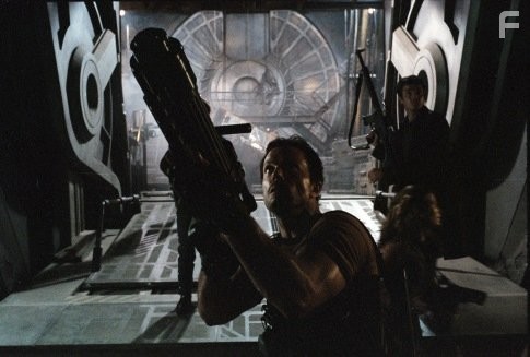 Adam Baldwin and Nathan Fillion in Миссия Серенити (2005)