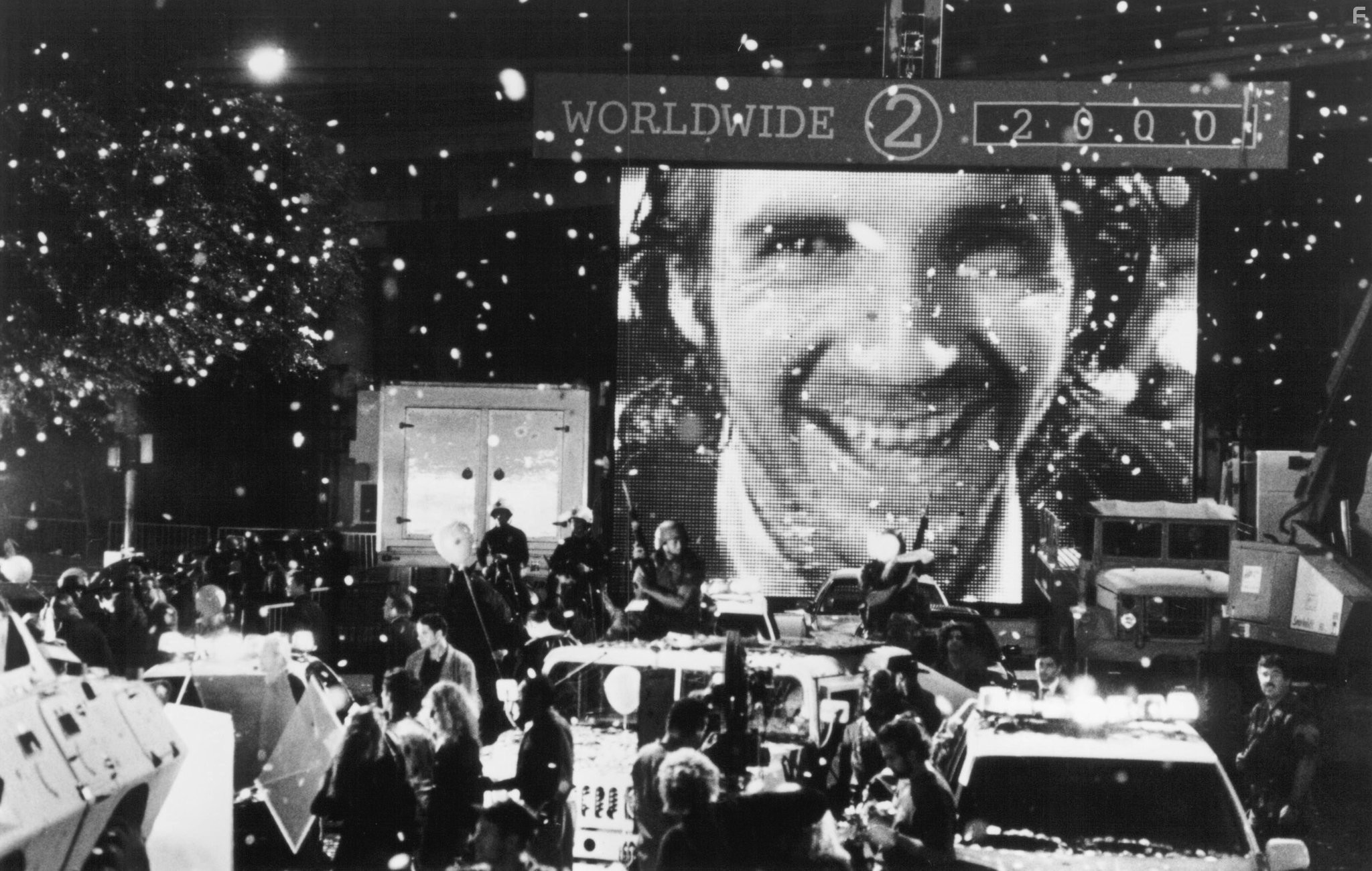 Ralph Fiennes in Странные дни (1995)