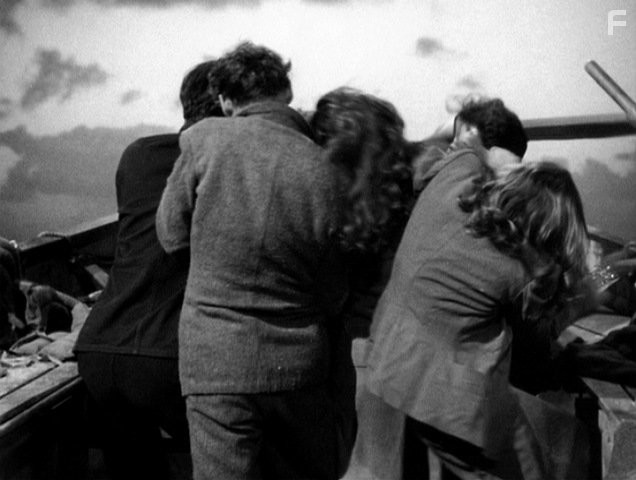 Спасательная шлюпка (1944)