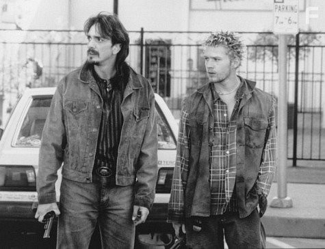 Ryan Phillippe and Hank Azaria in Доморощенный (1998)