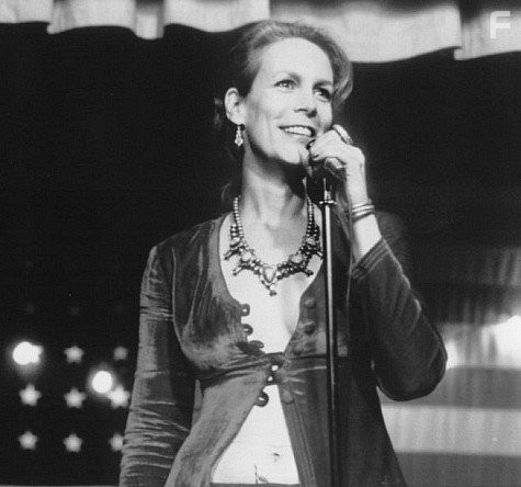 Jamie Lee Curtis in Доморощенный (1998)