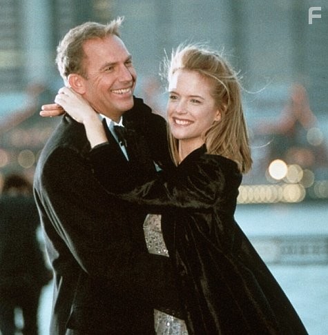 Kevin Costner and Kelly Preston in Ради любви к игре (1999)