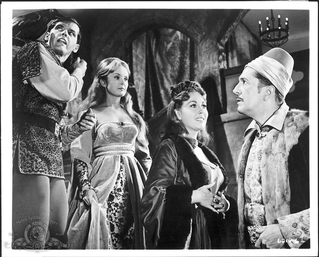 Jack Nicholson, Vincent Price, Hazel Court, and Olive Sturgess in Ворон (1963)