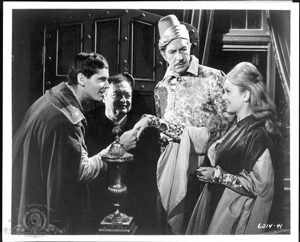 Peter Lorre, Jack Nicholson, Vincent Price, and Olive Sturgess in Ворон (1963)