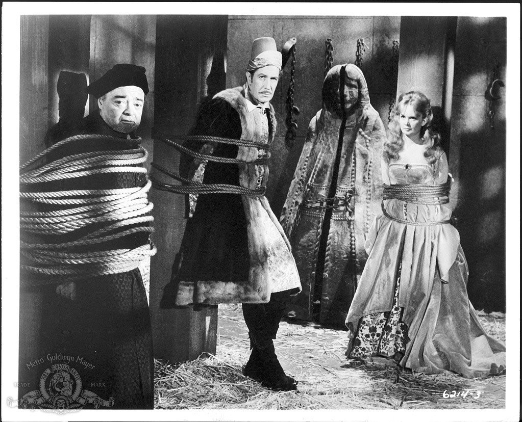 Peter Lorre, Vincent Price, and Olive Sturgess in Ворон (1963)
