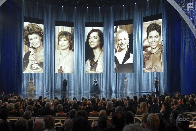 Sophia Loren, Nicole Kidman, Shirley MacLaine, Halle Berry, and Marion Cotillard in 81-я церемония вручения премии 'Оскар' (2009)