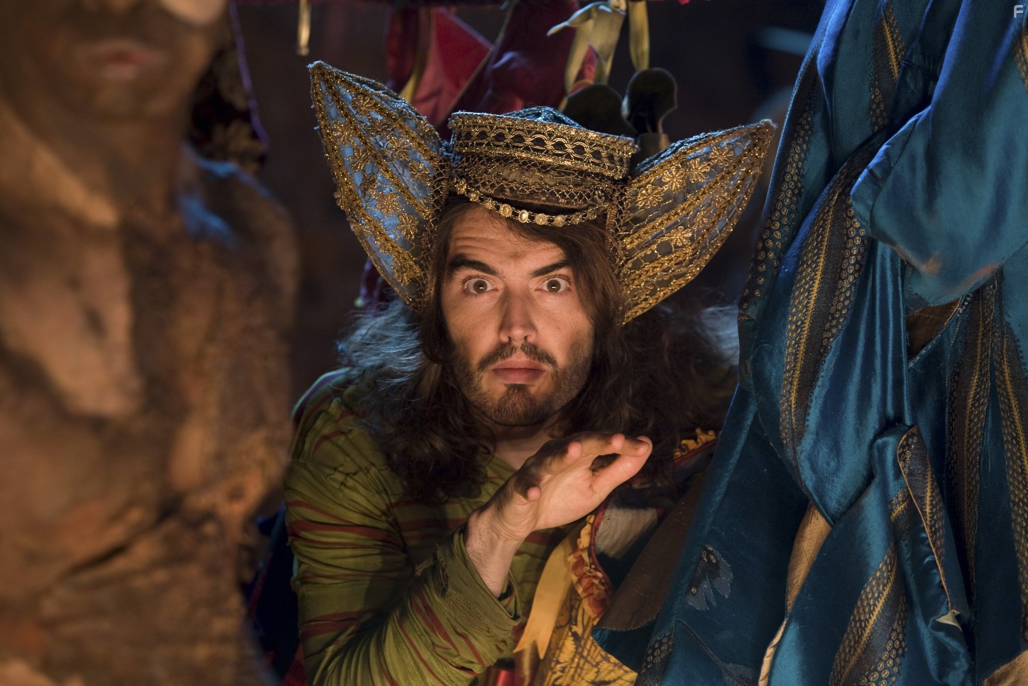 Russell Brand in Буря (2010)