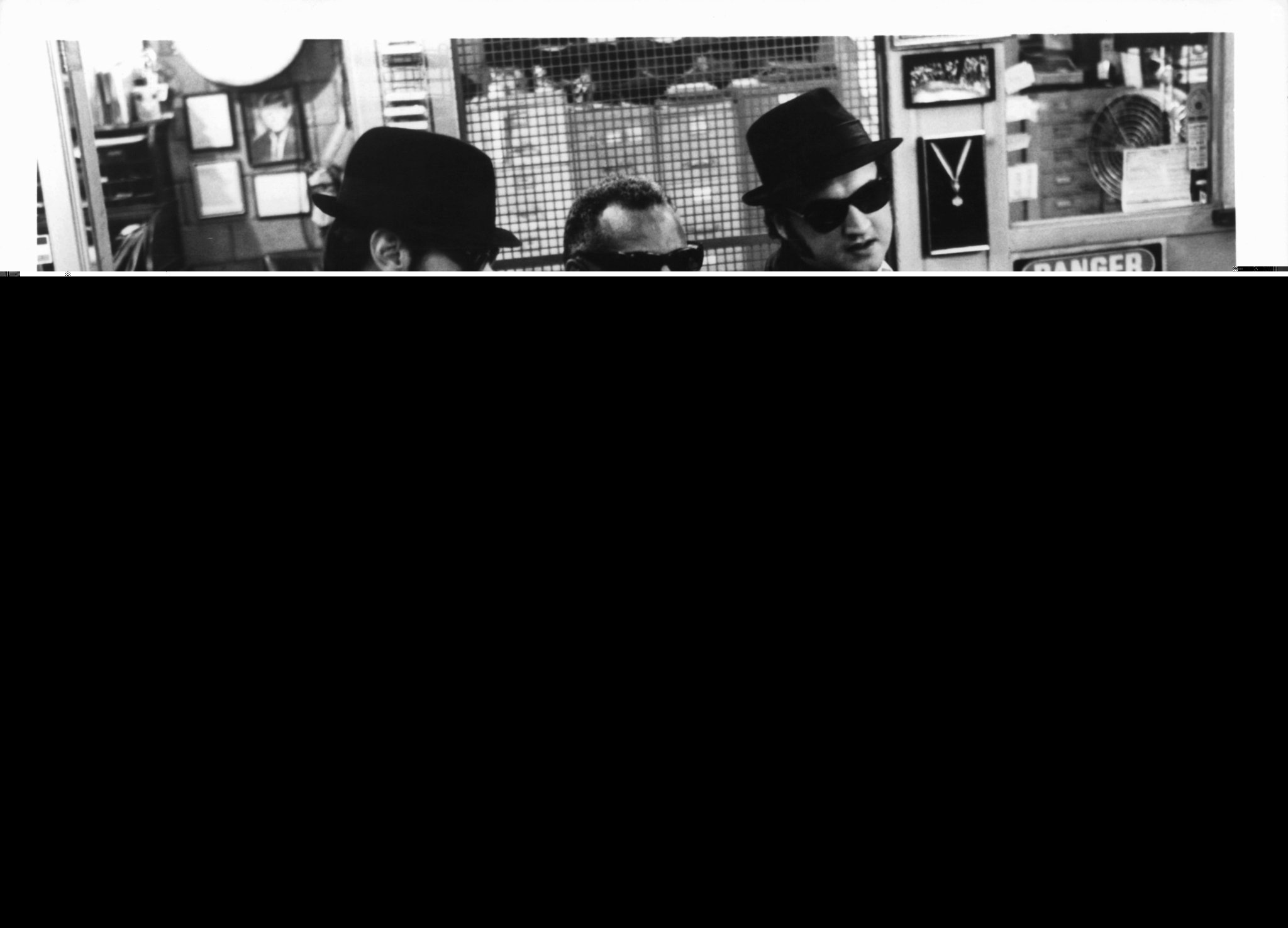 John Belushi and Dan Aykroyd in Братья Блюз (1980)