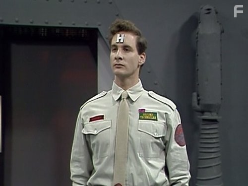 Chris Barrie in Красный карлик (1988)