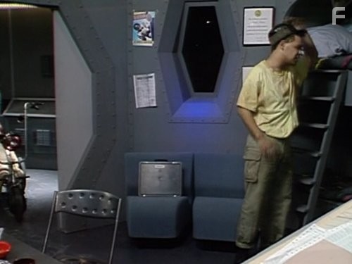 Craig Charles in Красный карлик (1988)