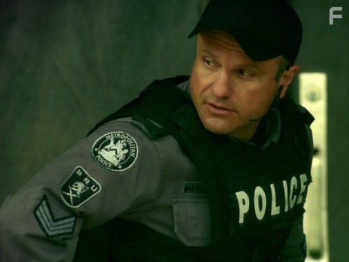 Enrico Colantoni in Горячая точка (2008)