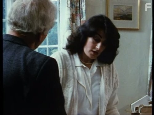 Angela Morant in Инспектор Морс (1987)