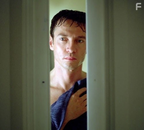 Alessio Boni in Arrivederci amore, ciao (2006)