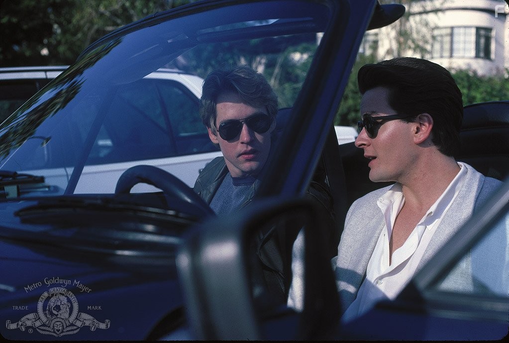 Charlie Sheen and D.B. Sweeney in Ничья земля (1987)